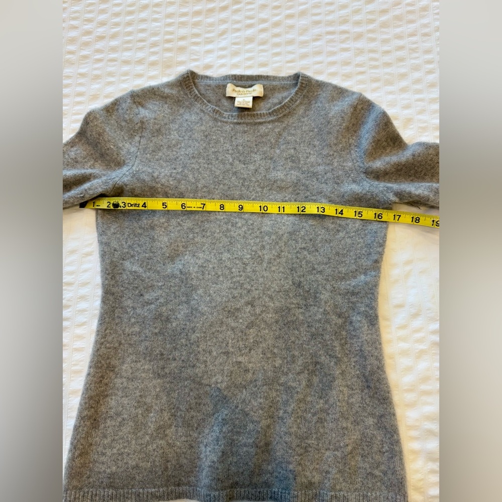 Peck & Peck Classic Cashmere Gray Crew Neck Sweater - Picture 5 of 5